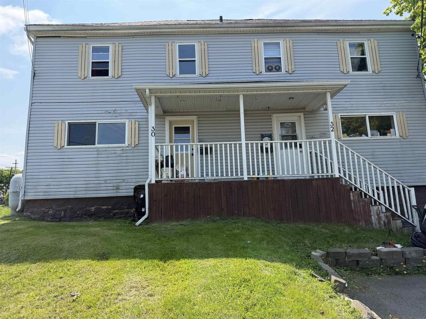 30-32 West Pleasant Street, Amherst, NS