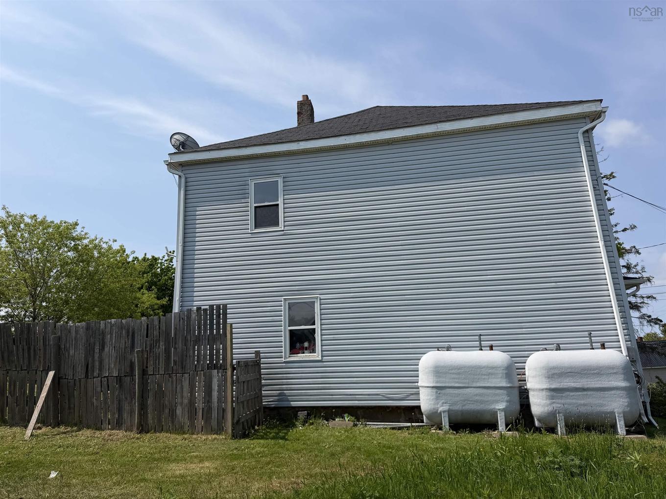 30-32 West Pleasant Street, Amherst, NS
