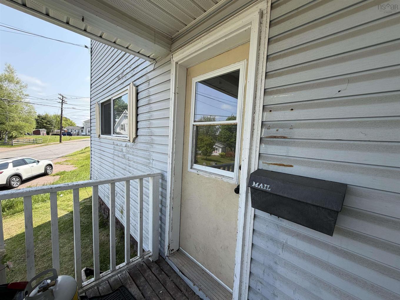 30-32 West Pleasant Street, Amherst, NS