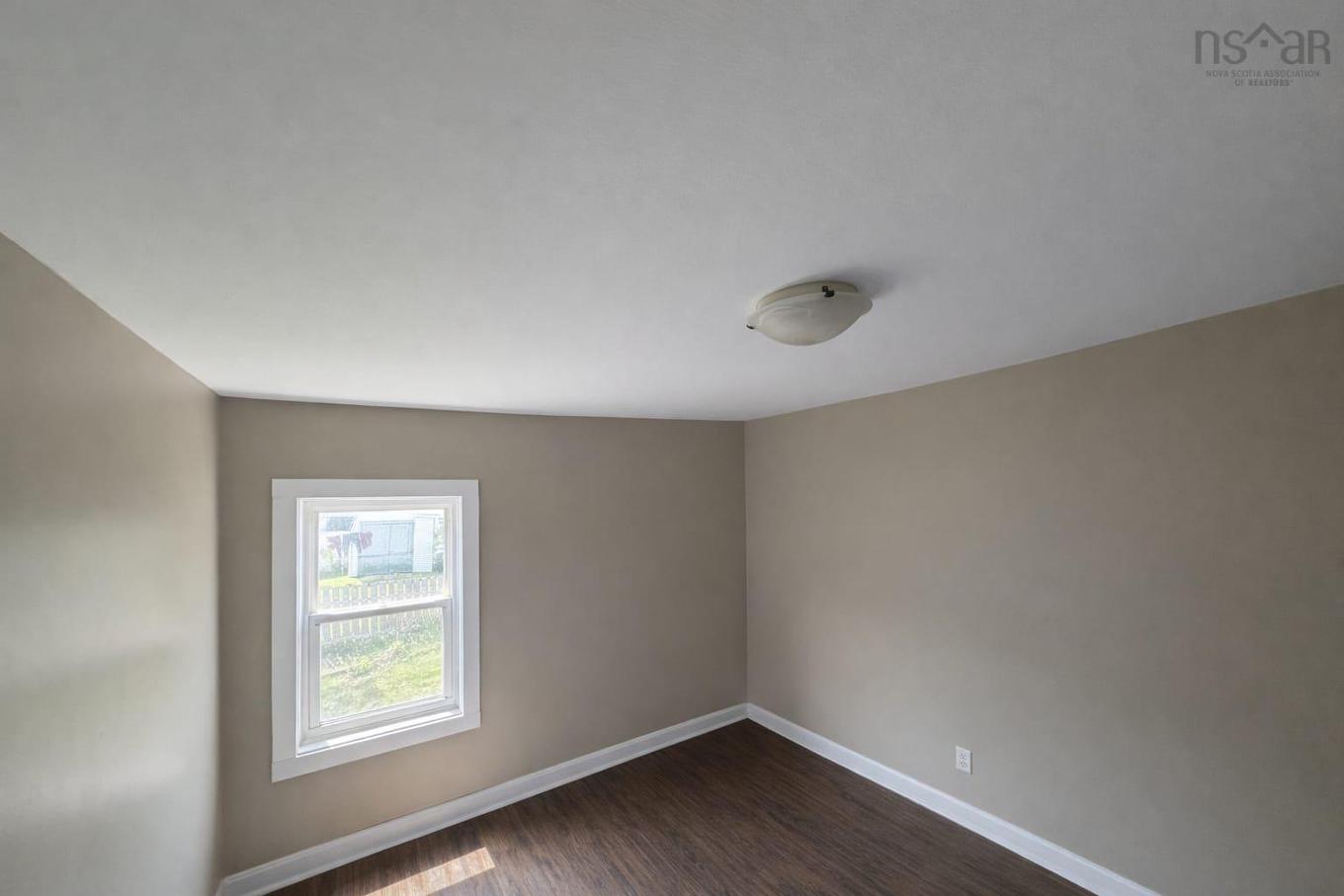 30-32 West Pleasant Street, Amherst, NS