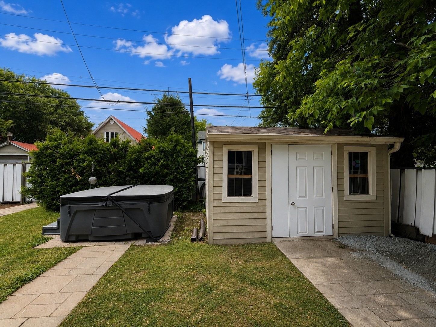 Cour - 471 Av. Murdoch, Rouyn-Noranda, QC