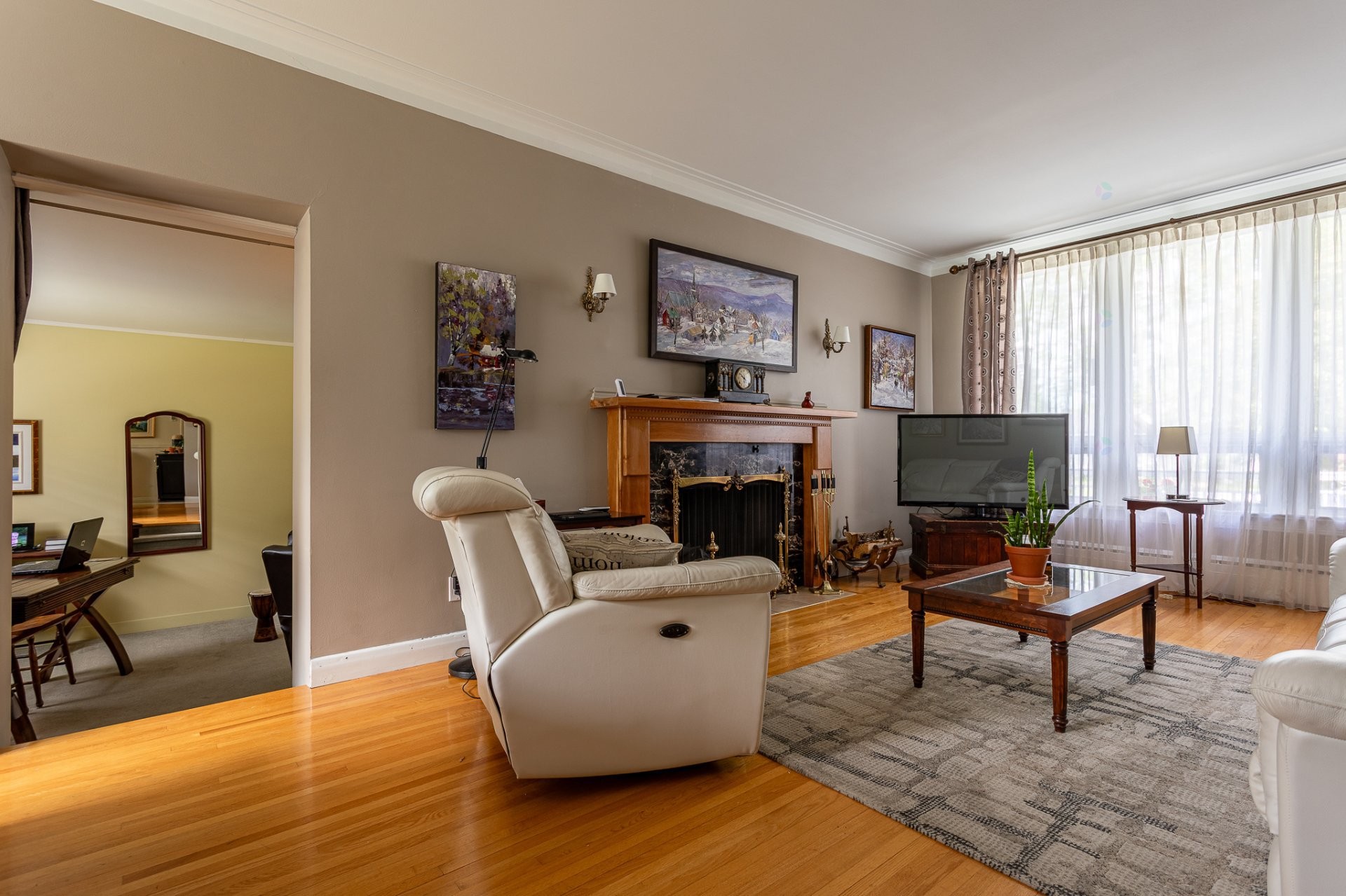 Salon - 205 120E Rue, Shawinigan, QC
