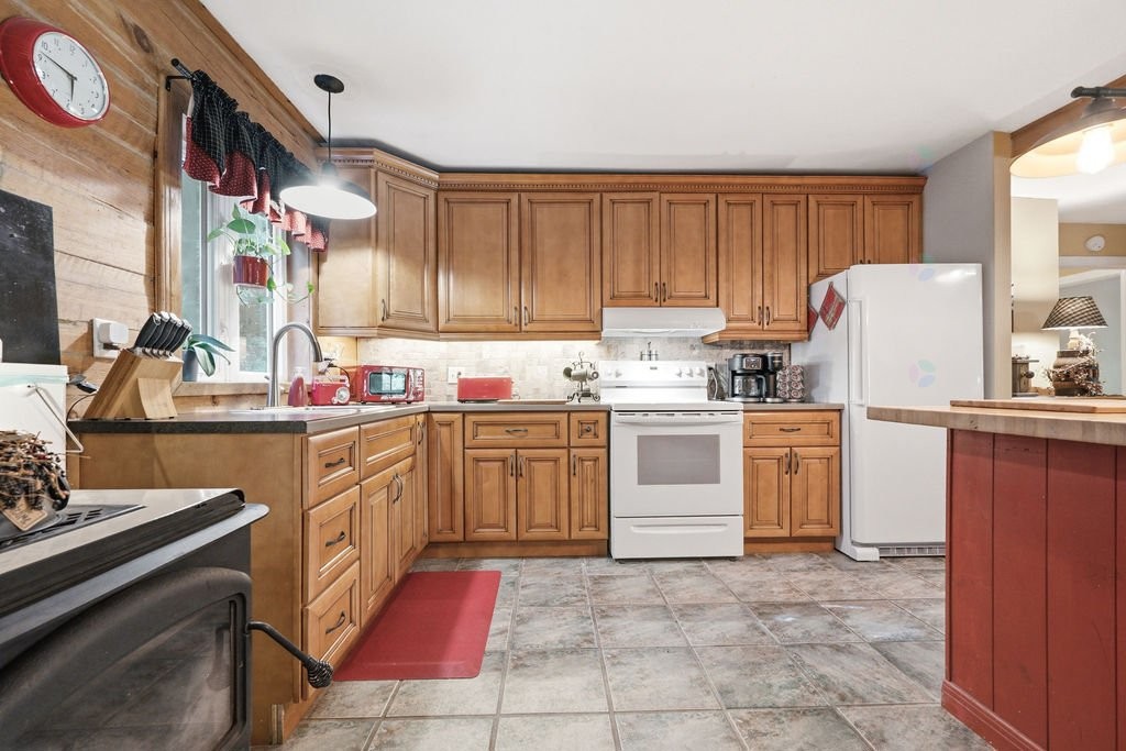 Kitchen - 28 Ch. Mitchell, Otter Lake, QC