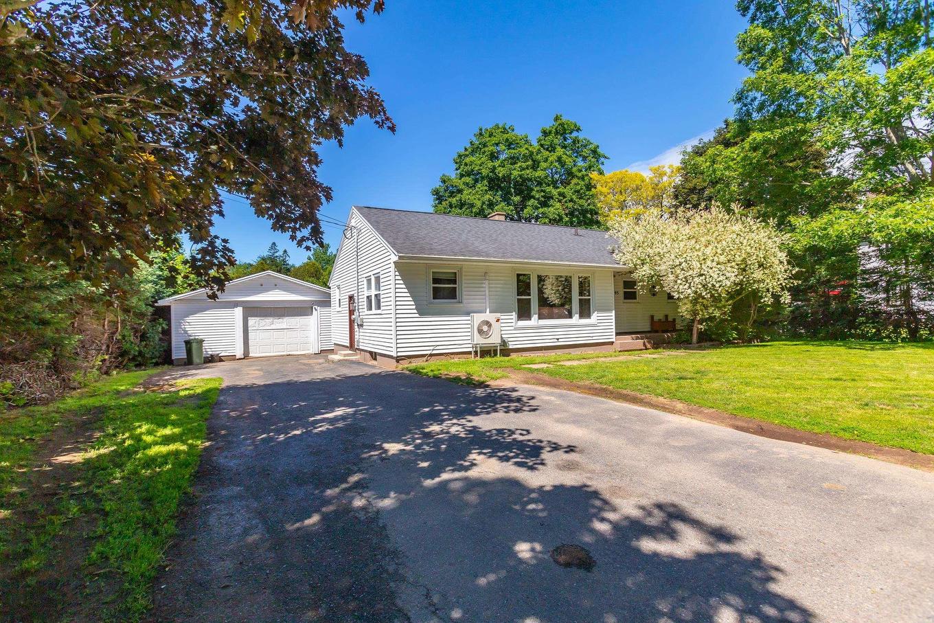 93 School Street, Middleton, NS