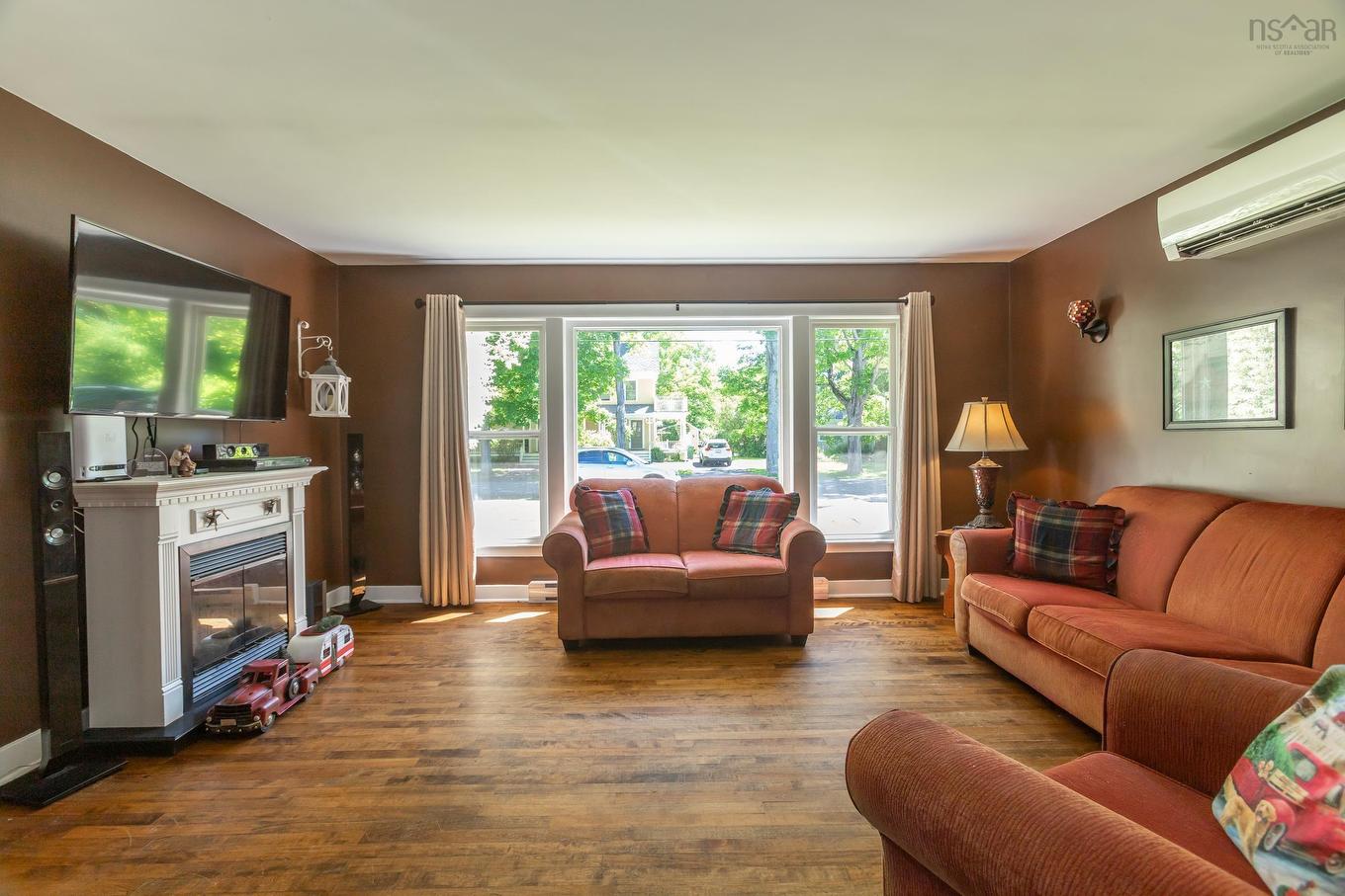 93 School Street, Middleton, NS