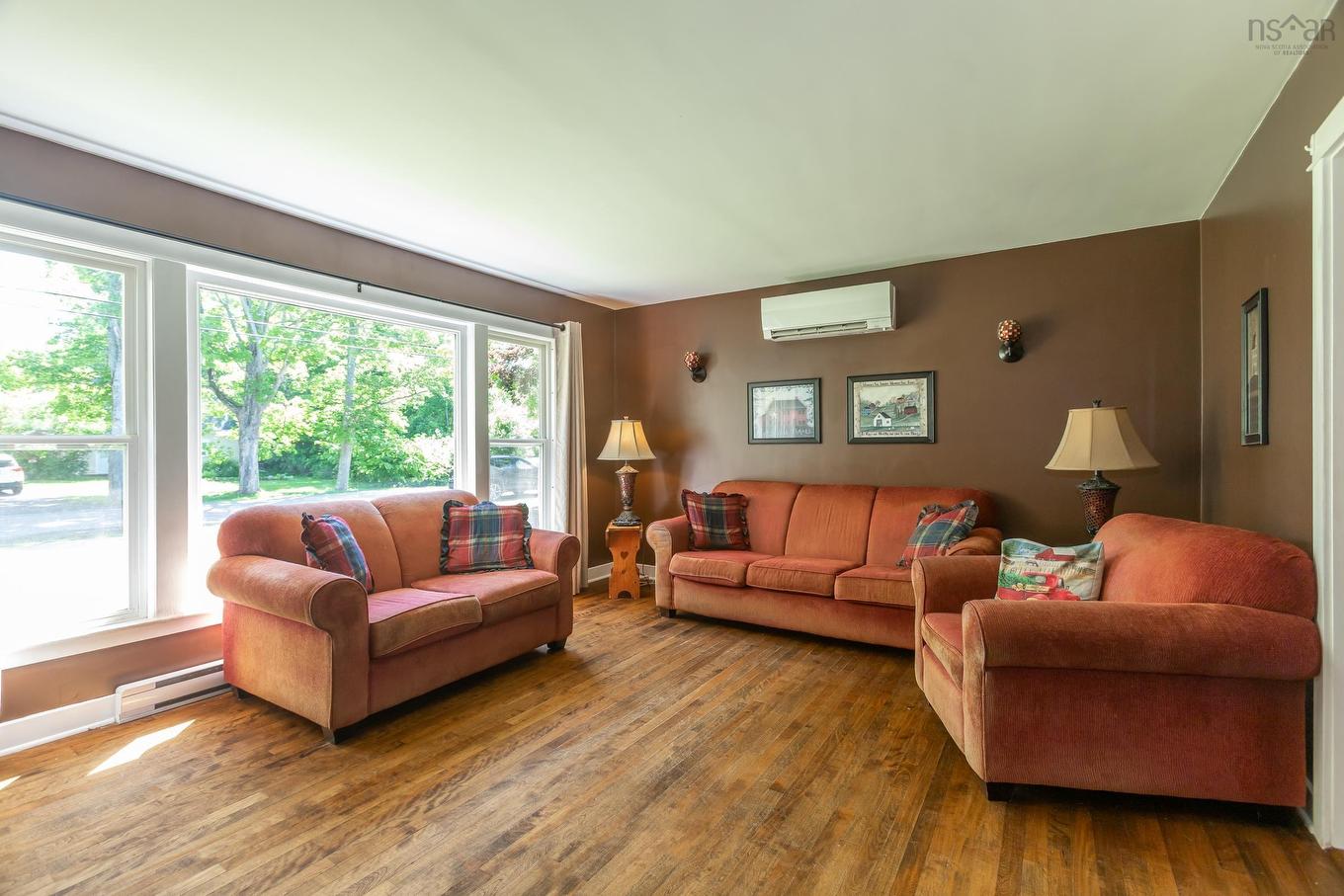 93 School Street, Middleton, NS
