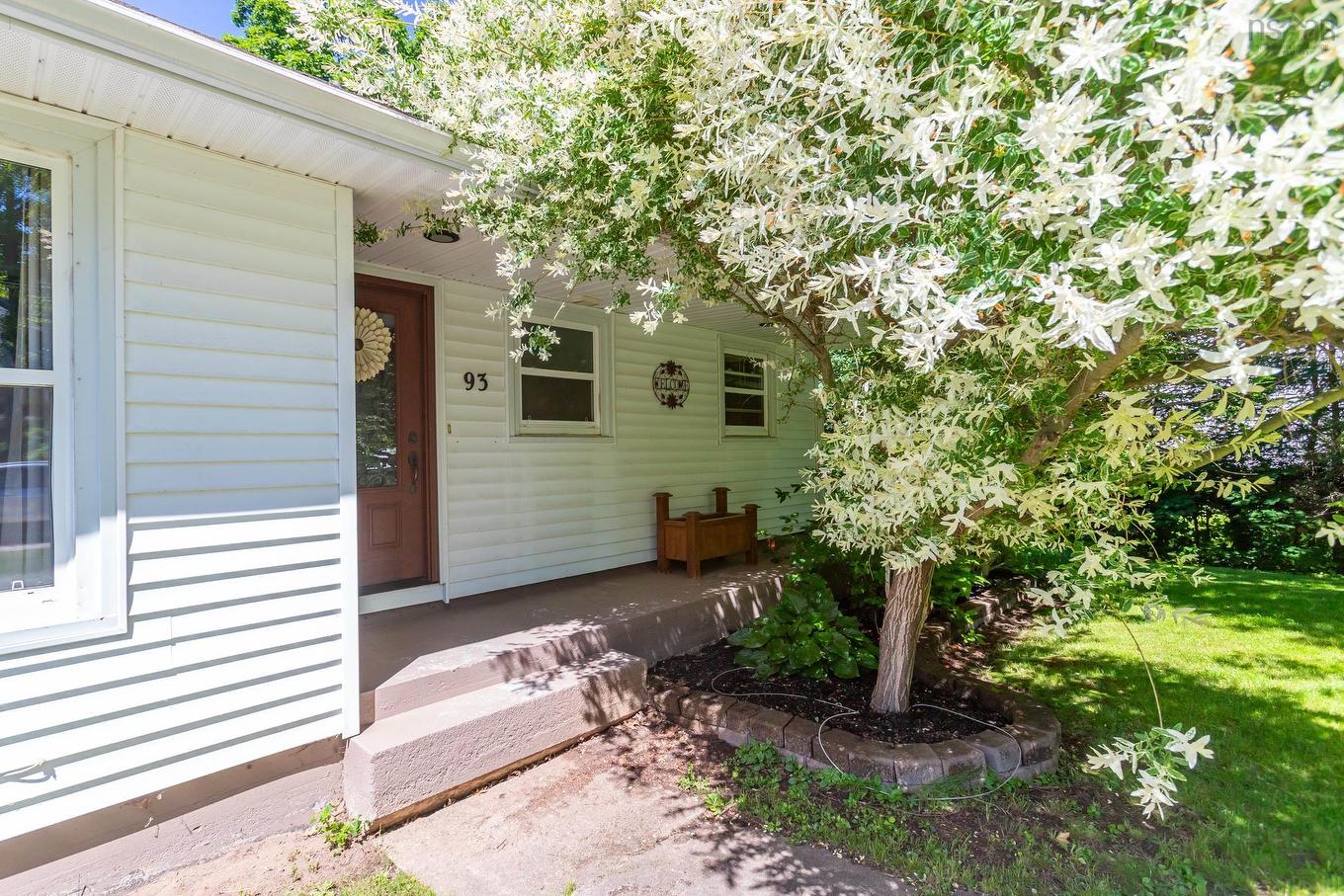 93 School Street, Middleton, NS