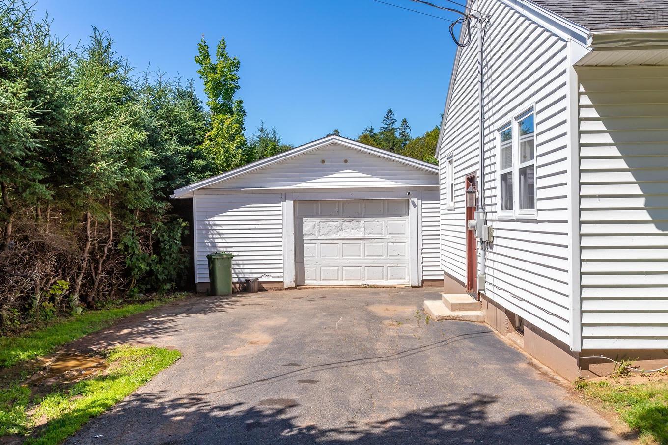 93 School Street, Middleton, NS