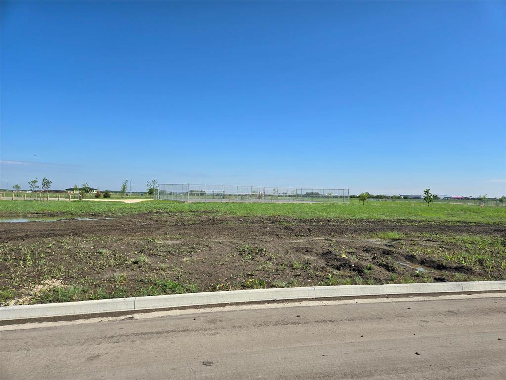 18 Saskatoon Crescent, Steinbach, MB