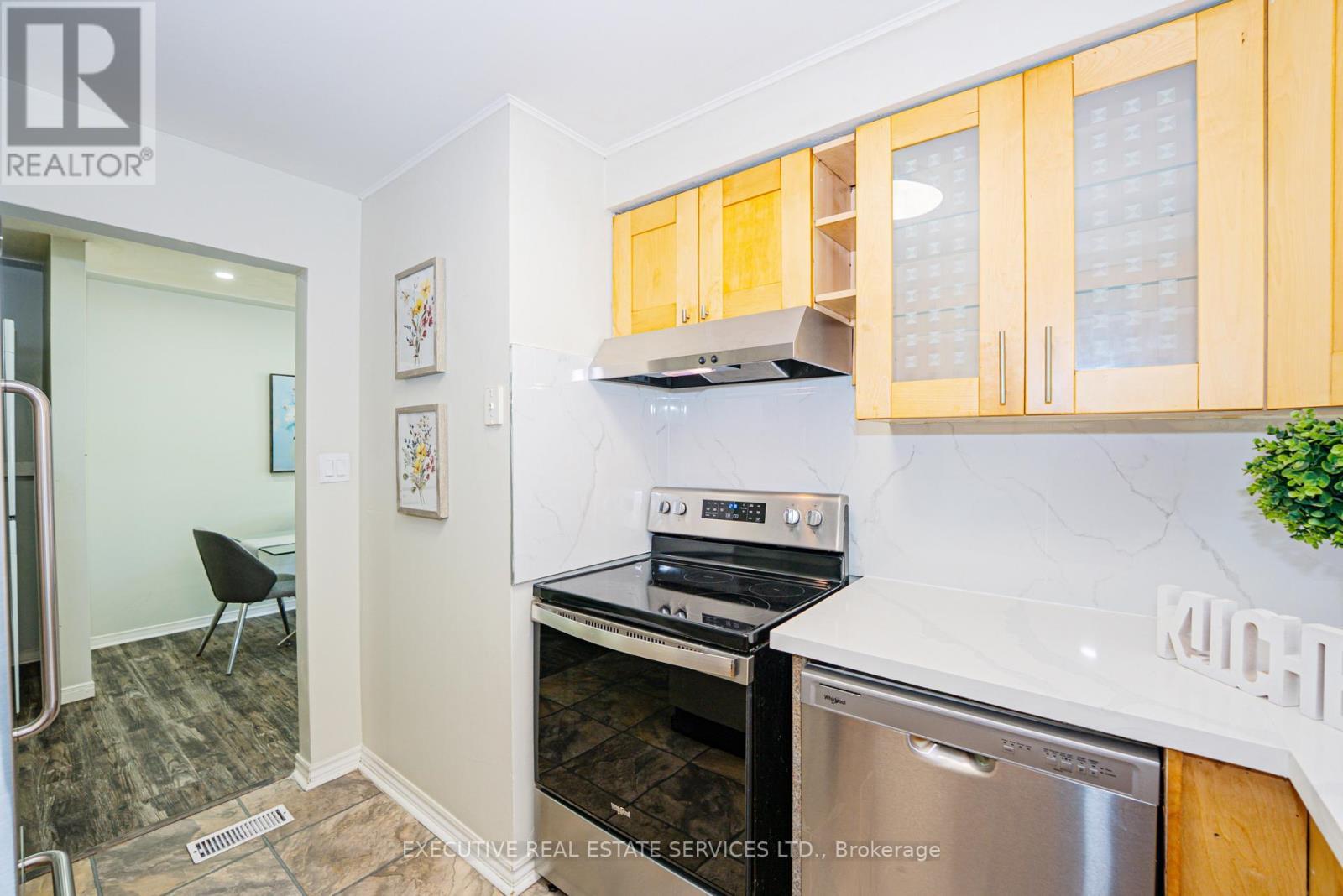 77 Overlea Drive, Kitchener, ON