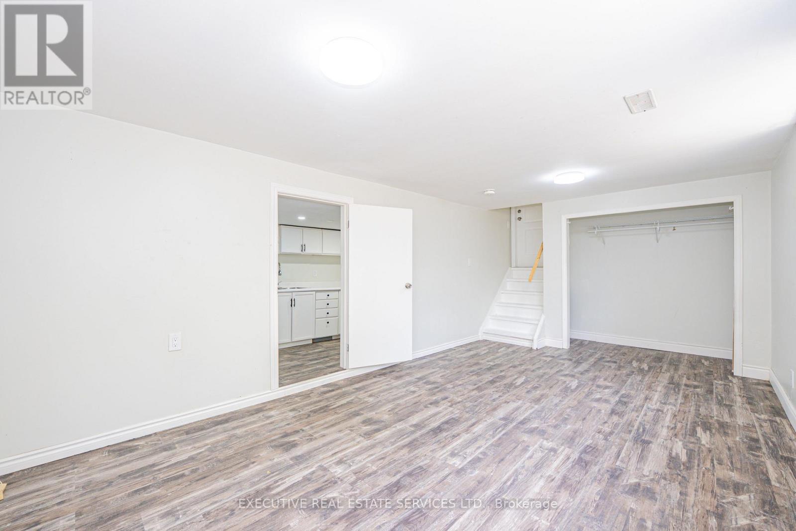 77 Overlea Drive, Kitchener, ON