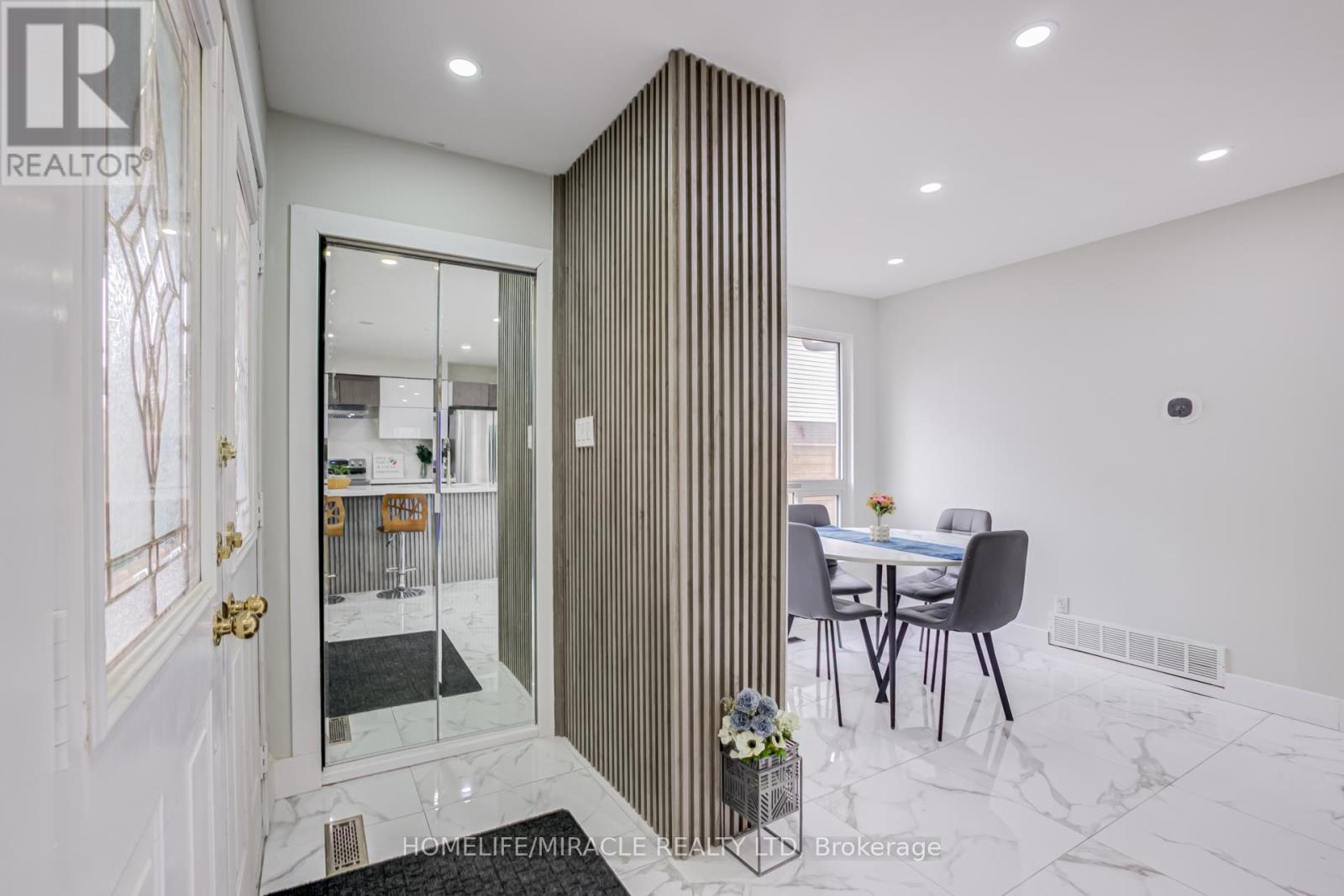 122 Ormond Drive, Oshawa, ON