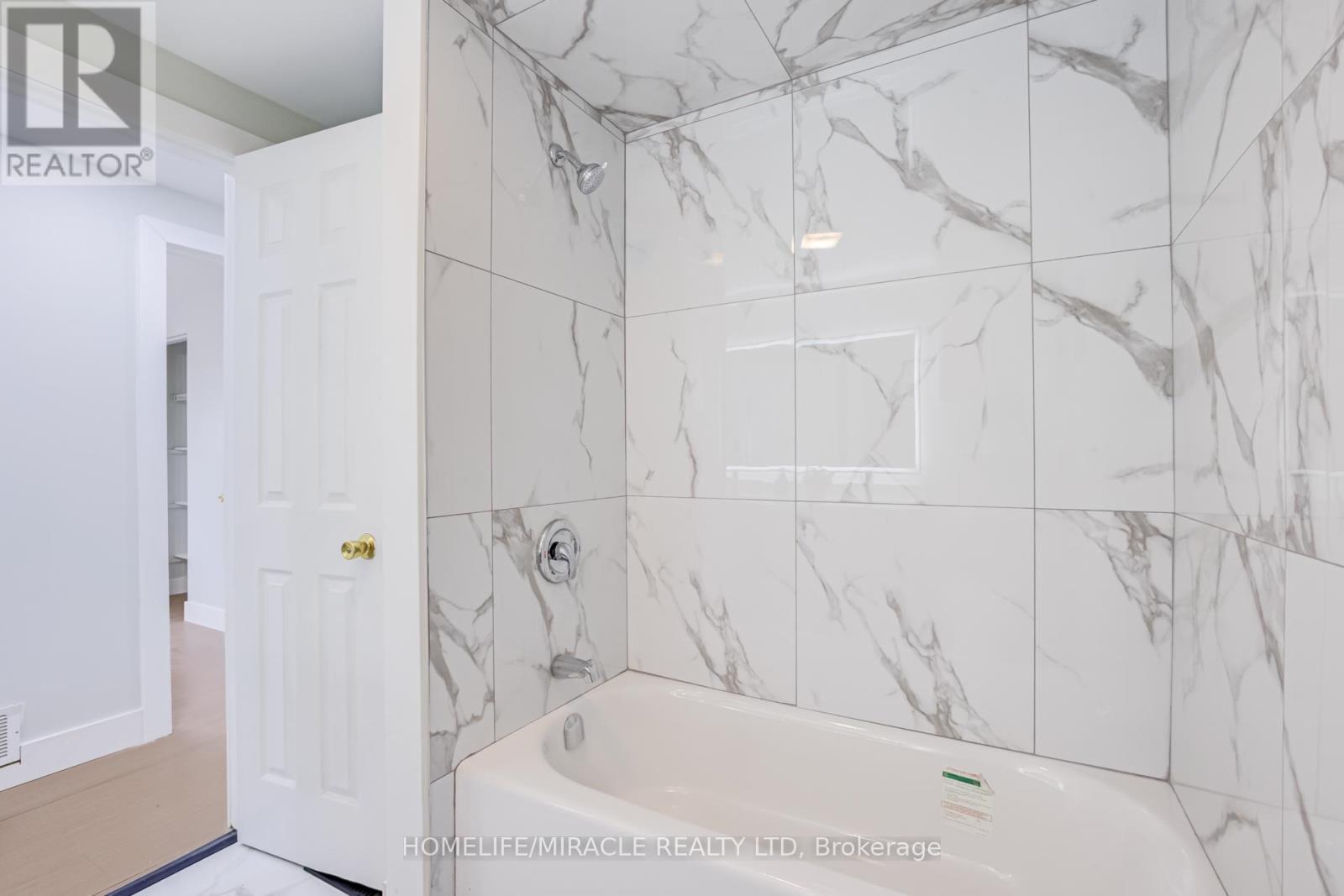 122 Ormond Drive, Oshawa, ON