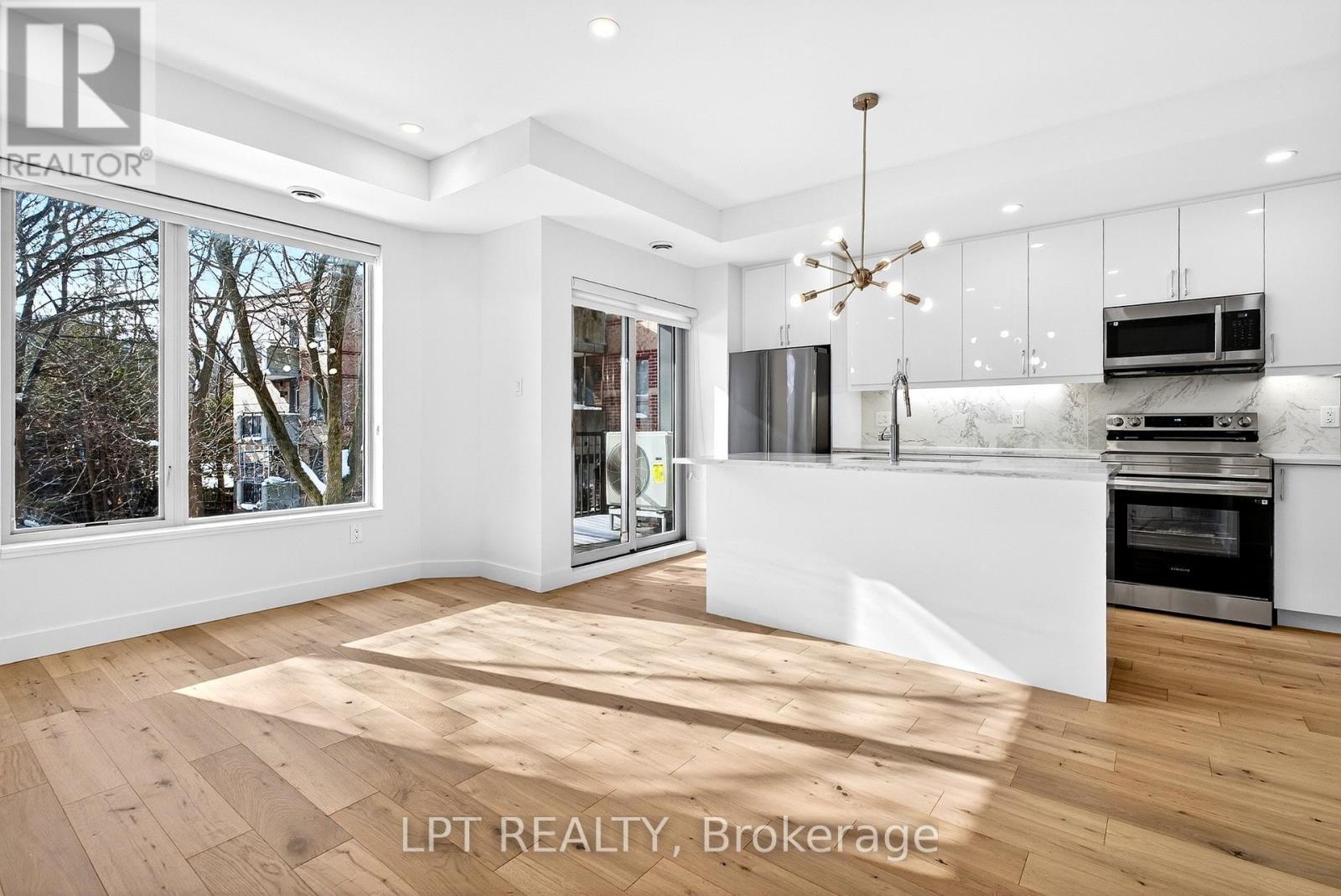 14 Stevens Avenue, Ottawa, ON