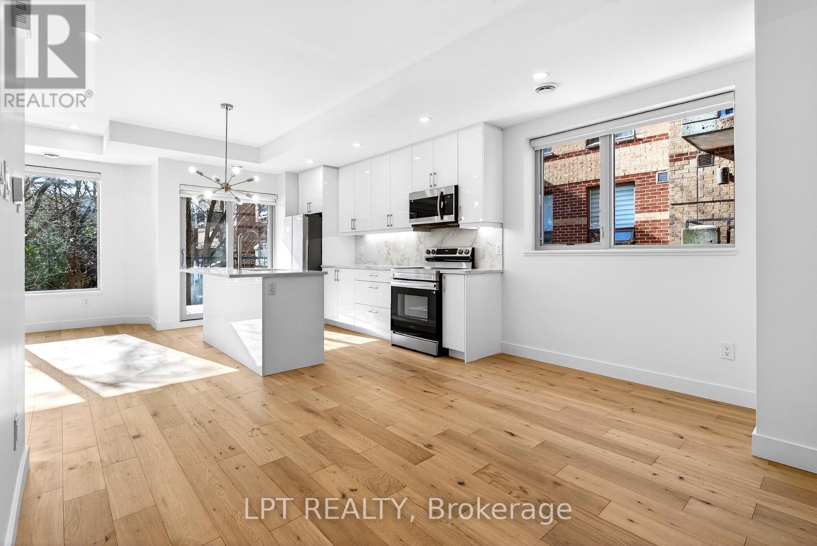 14 Stevens Avenue, Ottawa, ON