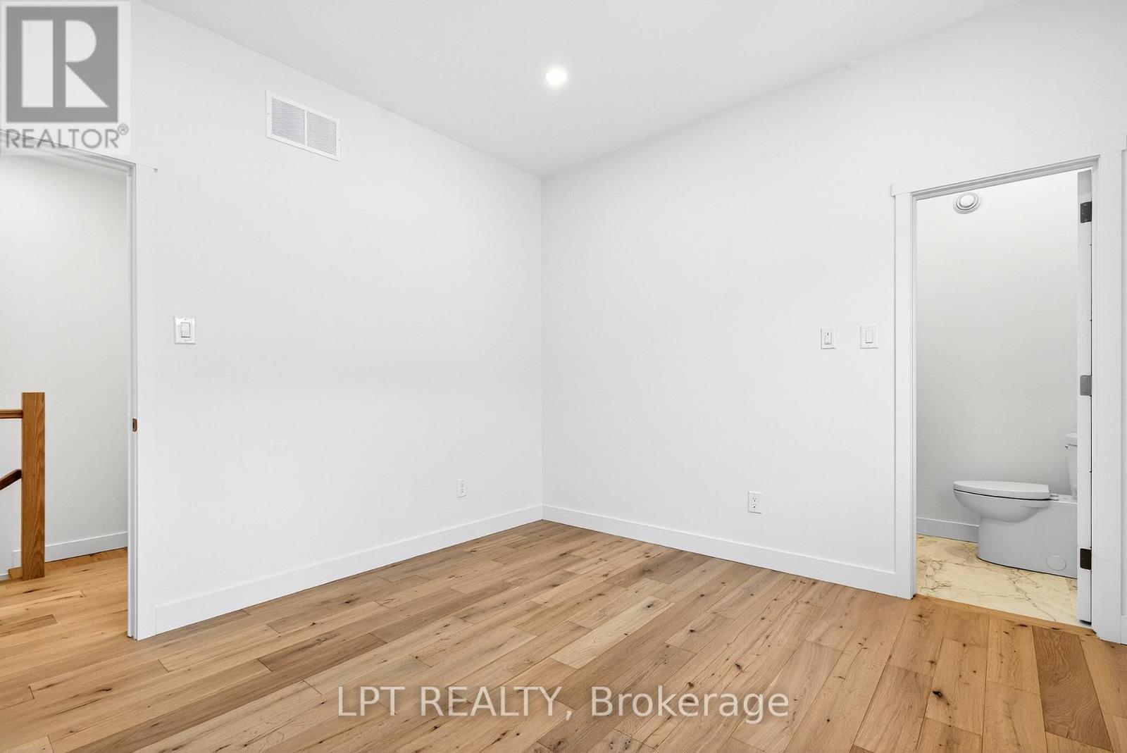 14 Stevens Avenue, Ottawa, ON