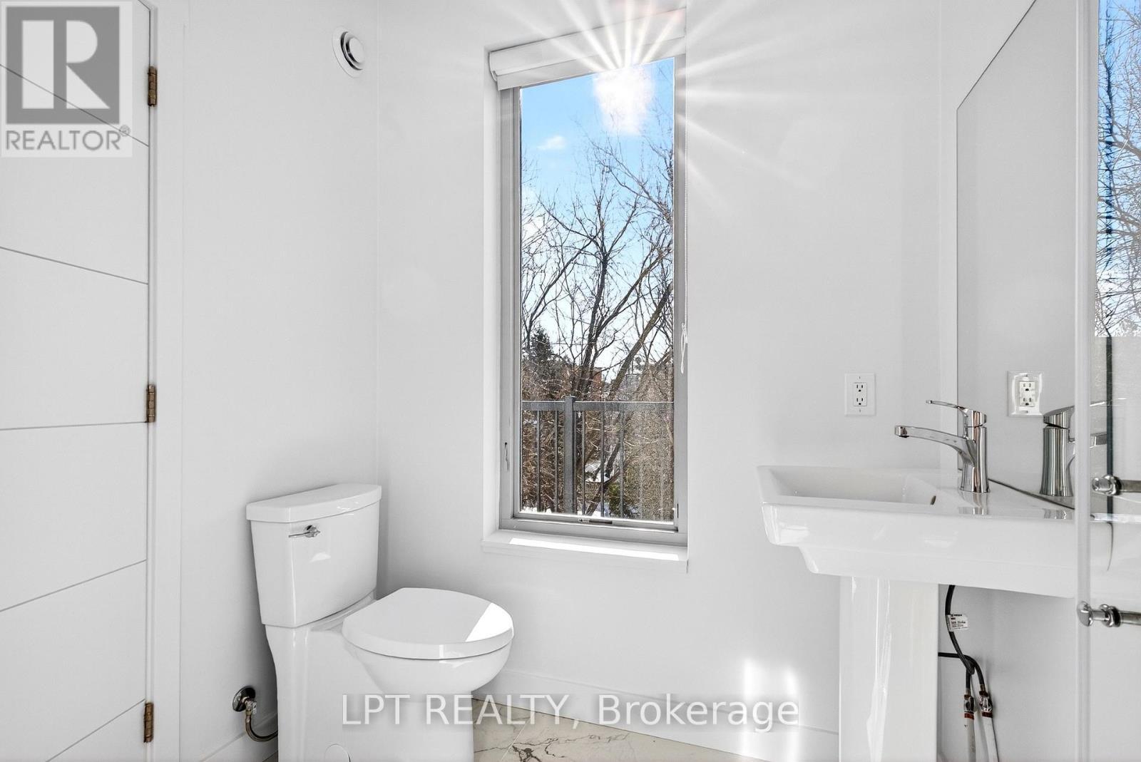 14 Stevens Avenue, Ottawa, ON