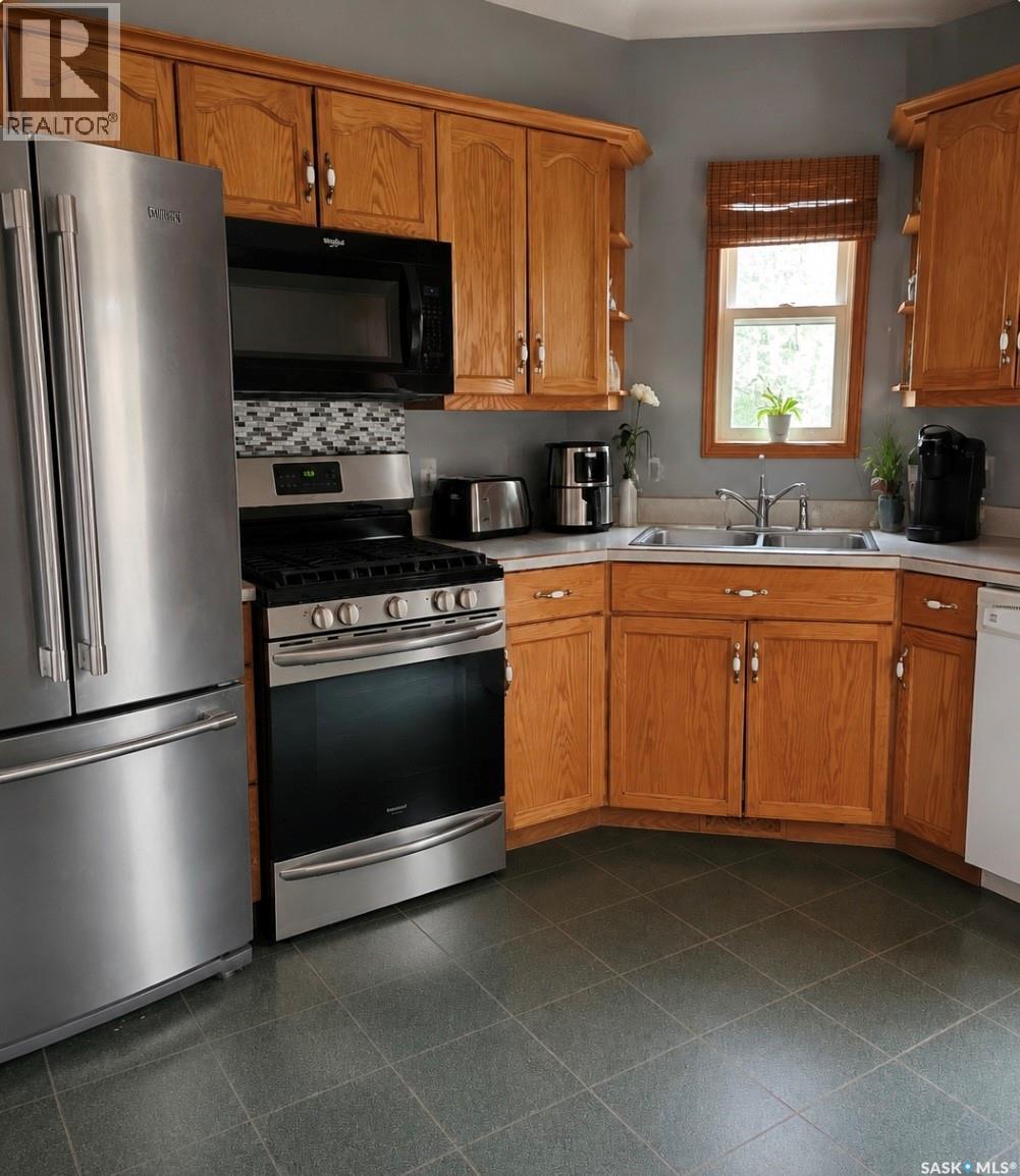 414 1St Street E, Meadow Lake, SK