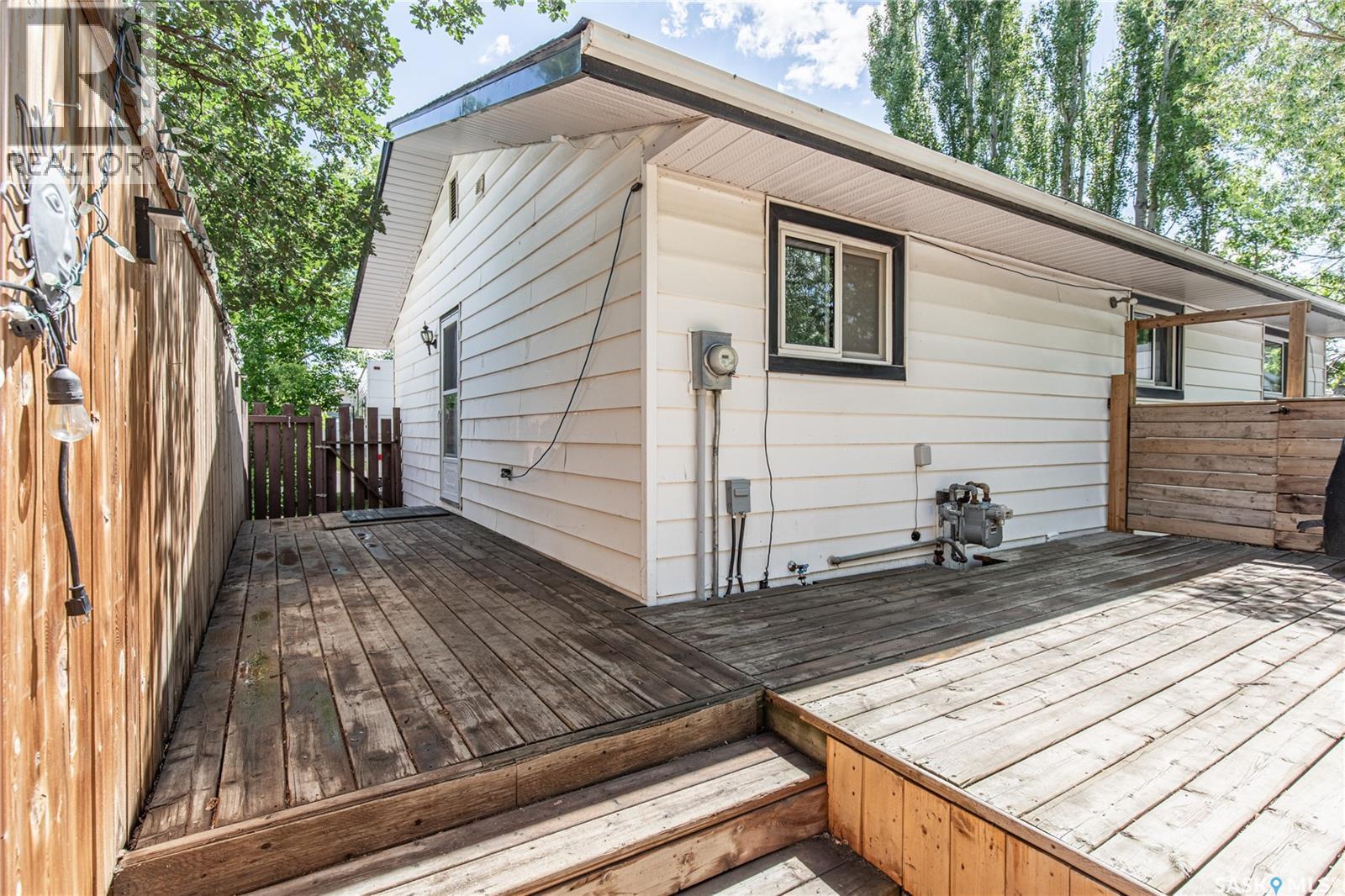 1387 Manitou Crescent, Moose Jaw, SK