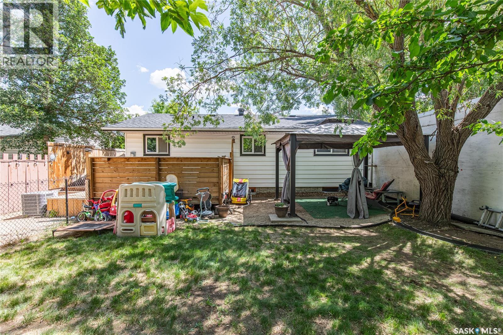 1387 Manitou Crescent, Moose Jaw, SK