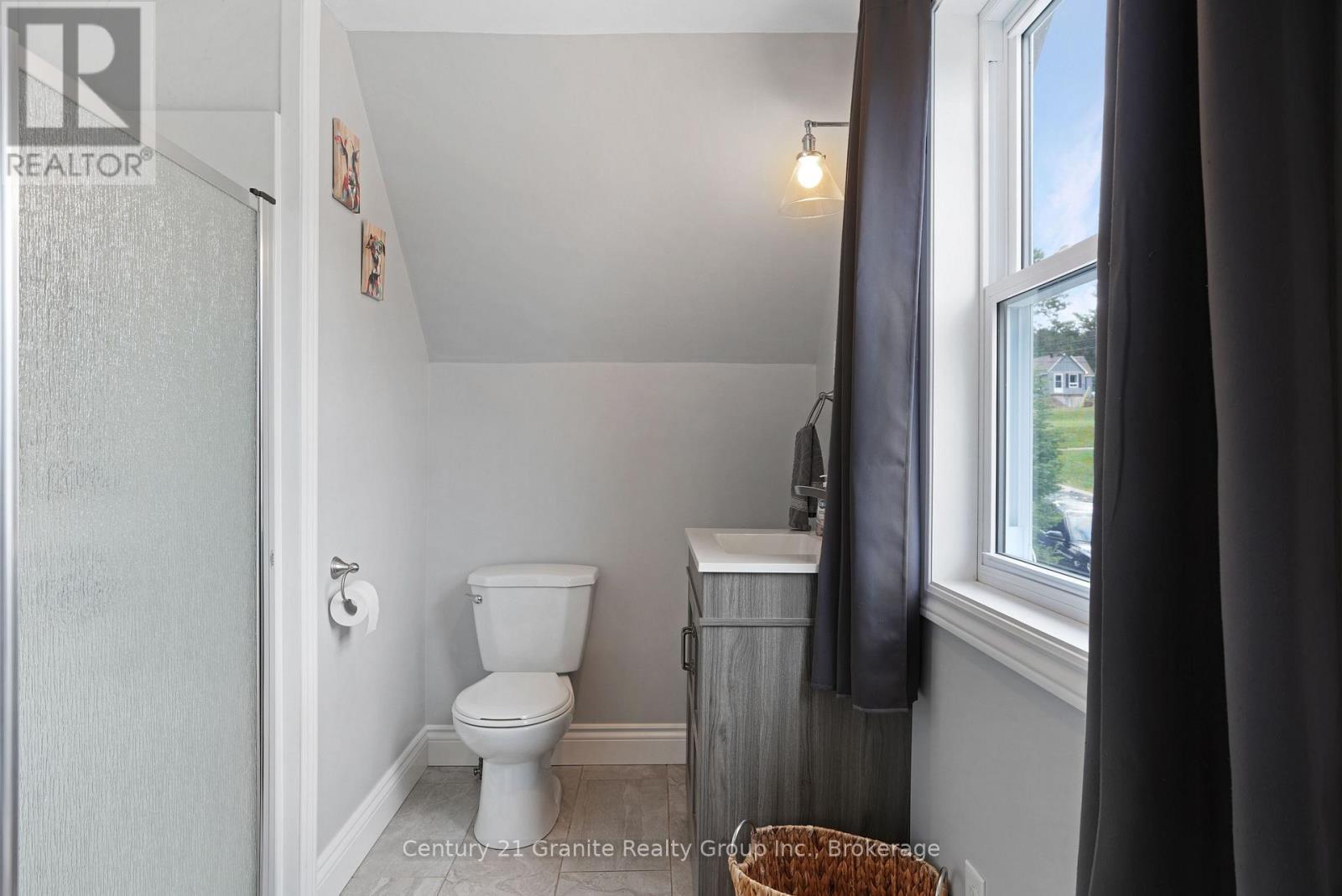 25 Post Street, South Algonquin, ON