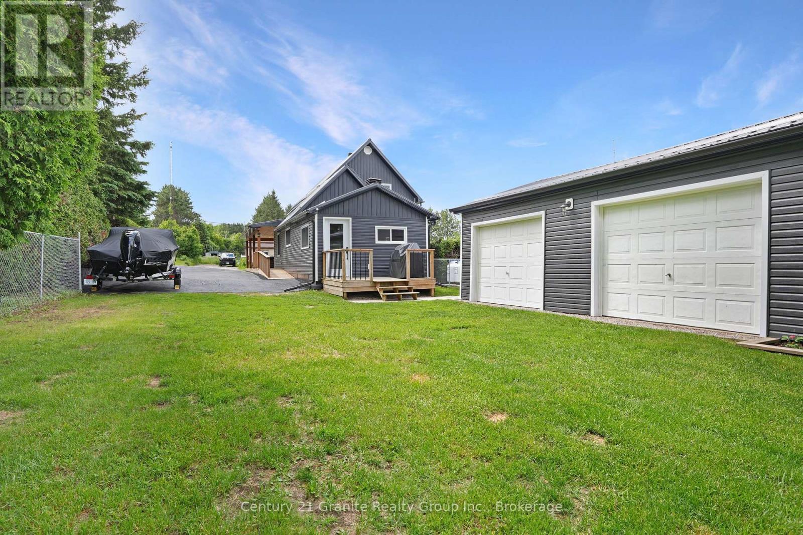 25 Post Street, South Algonquin, ON