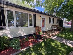 14 BAY AVENUE Prince Edward County (Ameliasburg Ward), ON K0K 1T0