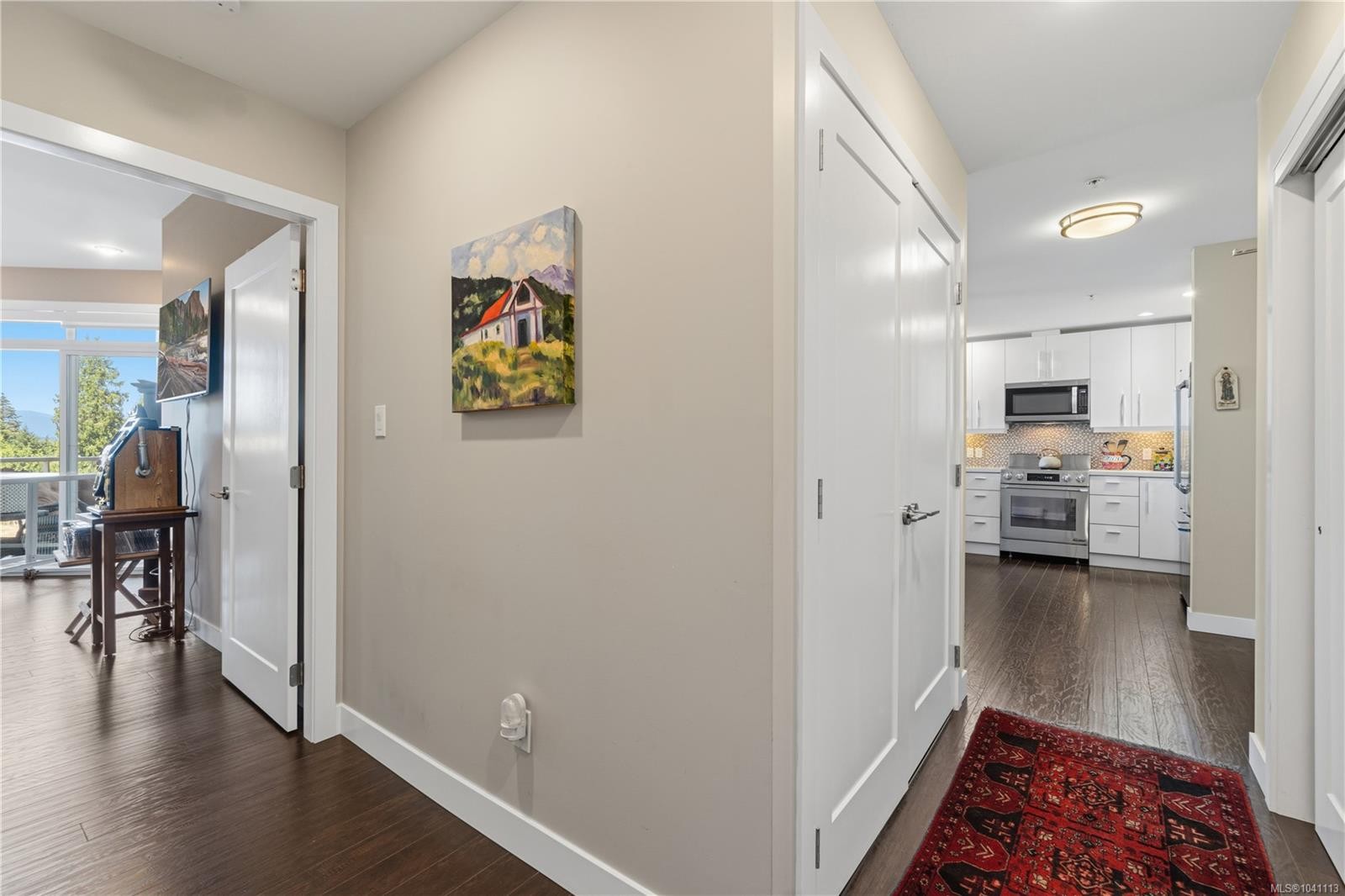 #302-439 College Rd, Qualicum Beach, BC