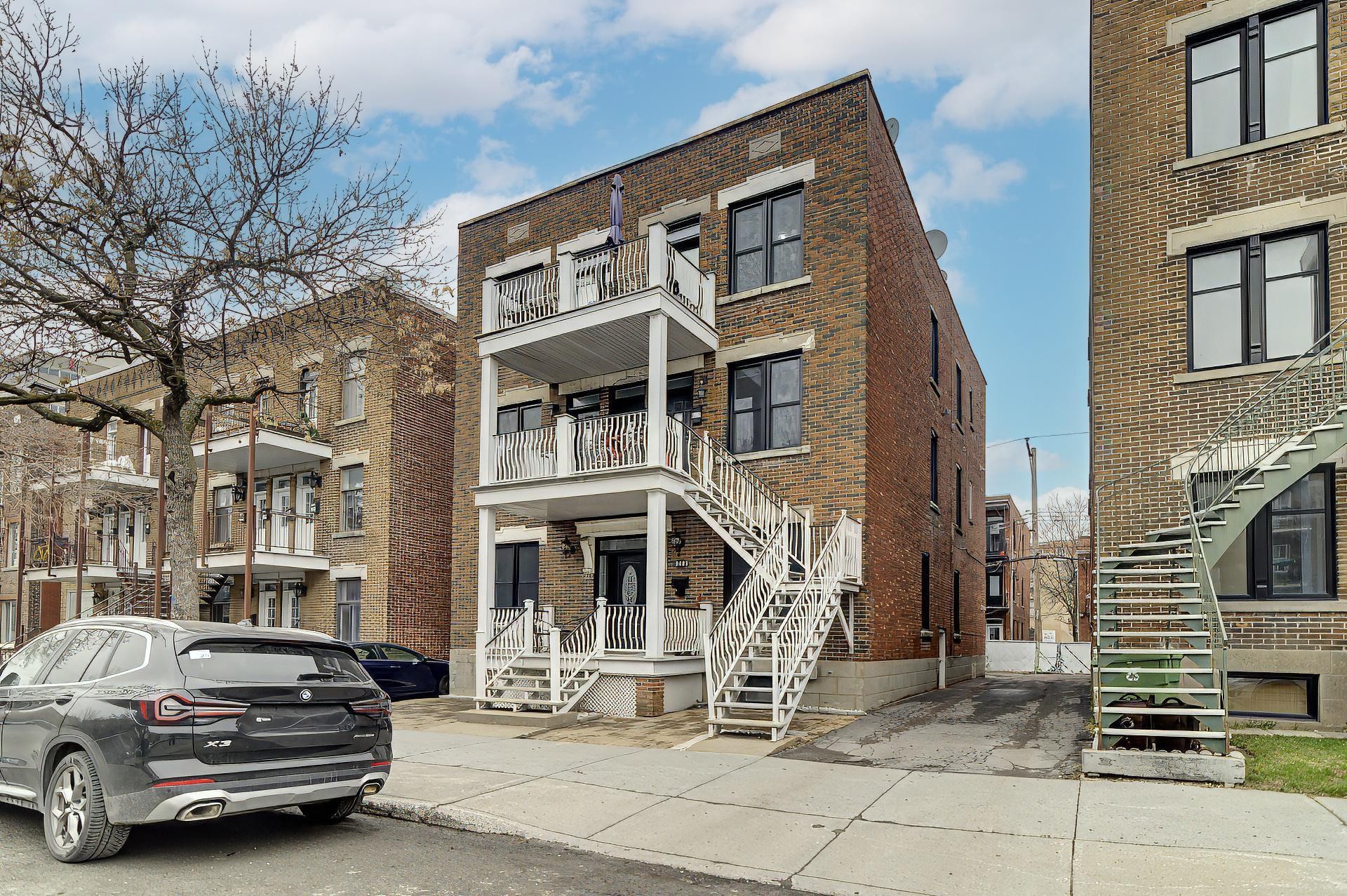 Front of Structure - 8621 Rue St-Denis, Montréal (Villeray/Saint-Michel/Parc-Extension), QC