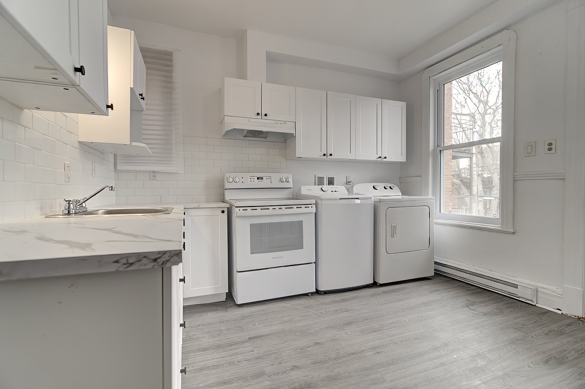 Kitchen - 8621 Rue St-Denis, Montréal (Villeray/Saint-Michel/Parc-Extension), QC