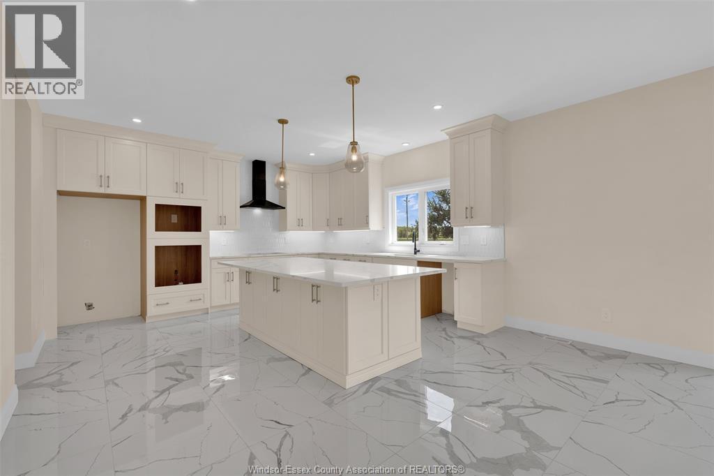 4509 Ursula, Comber, ON