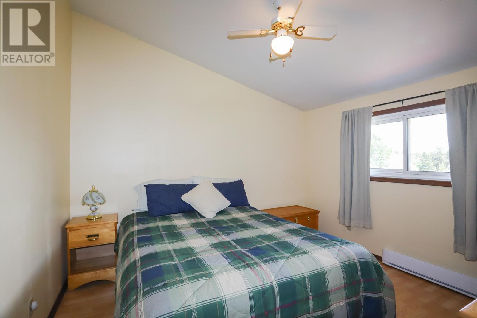 2370 Base Line Rd, Prince Township, ON - Indoor Photo Showing Bedroom