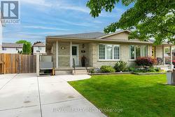 25 RODNEY CRESCENT St. Thomas, ON N5R 6E1
