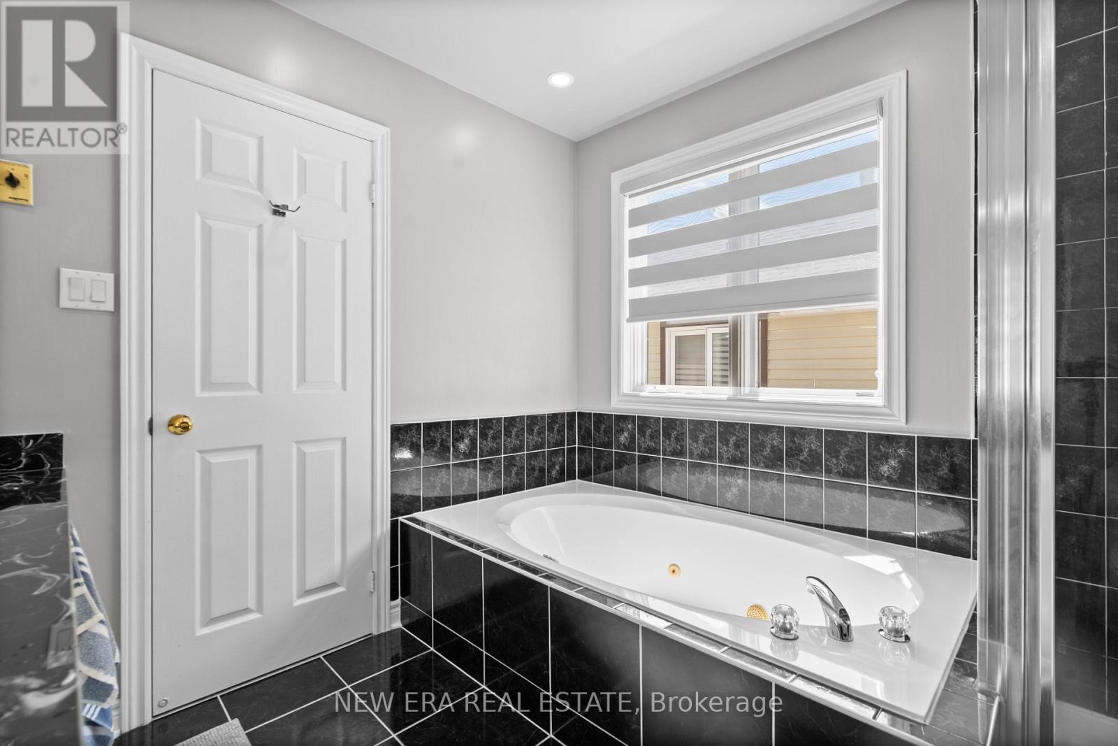 2855 Duncairn Drive, Mississauga, ON