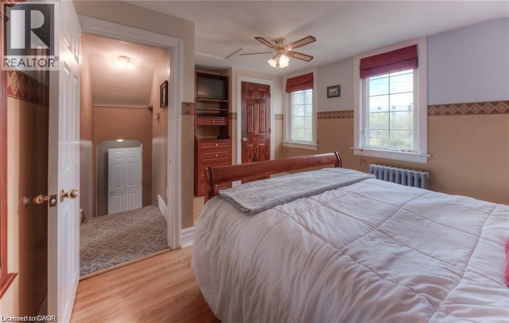 465 Nyberg Street, Kitchener, ON - Indoor Photo Showing Bedroom