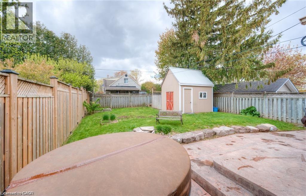 465 Nyberg Street, Kitchener, ON - Outdoor With Backyard