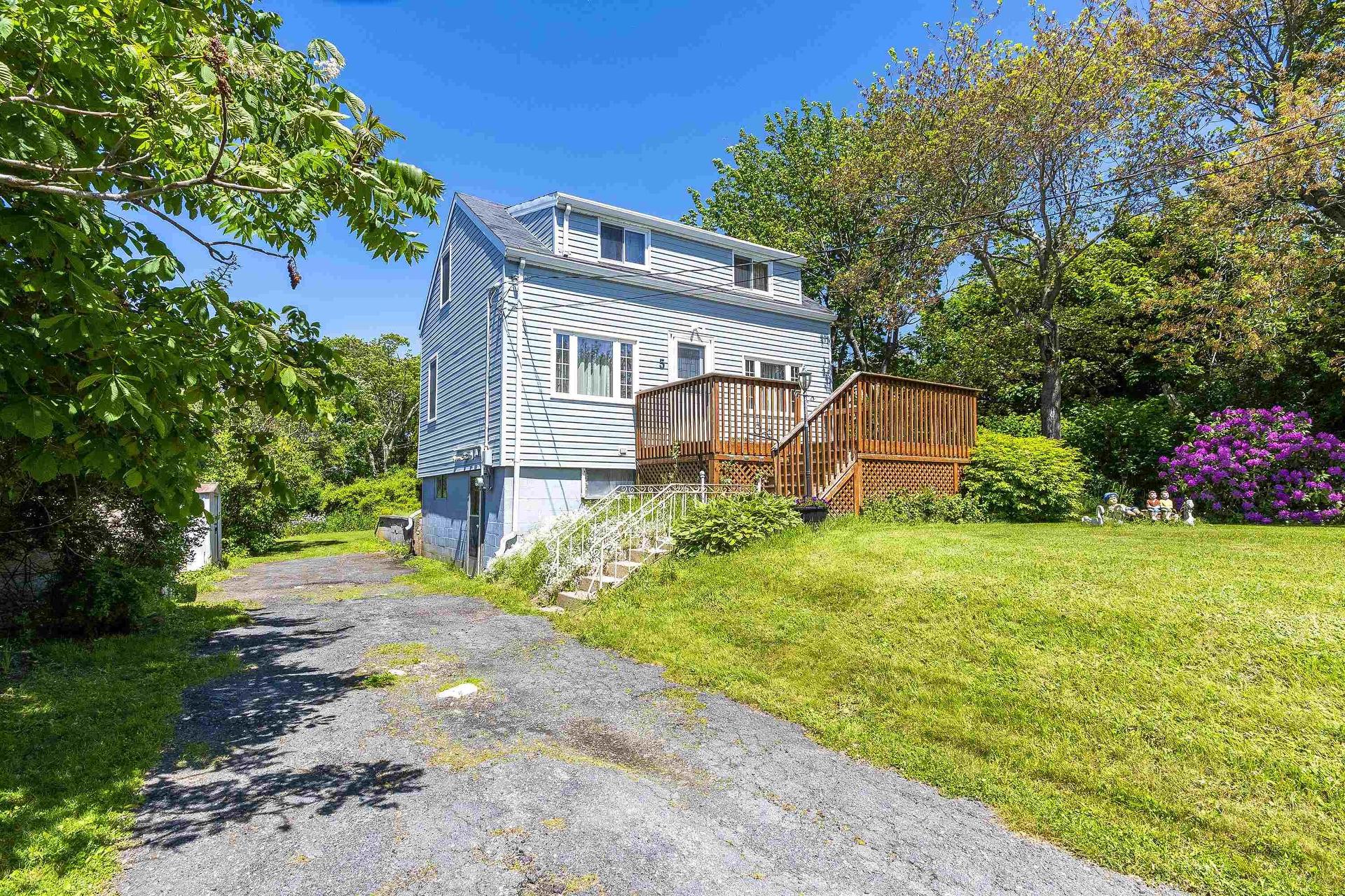 5 Fairview Avenue, Halifax, NS