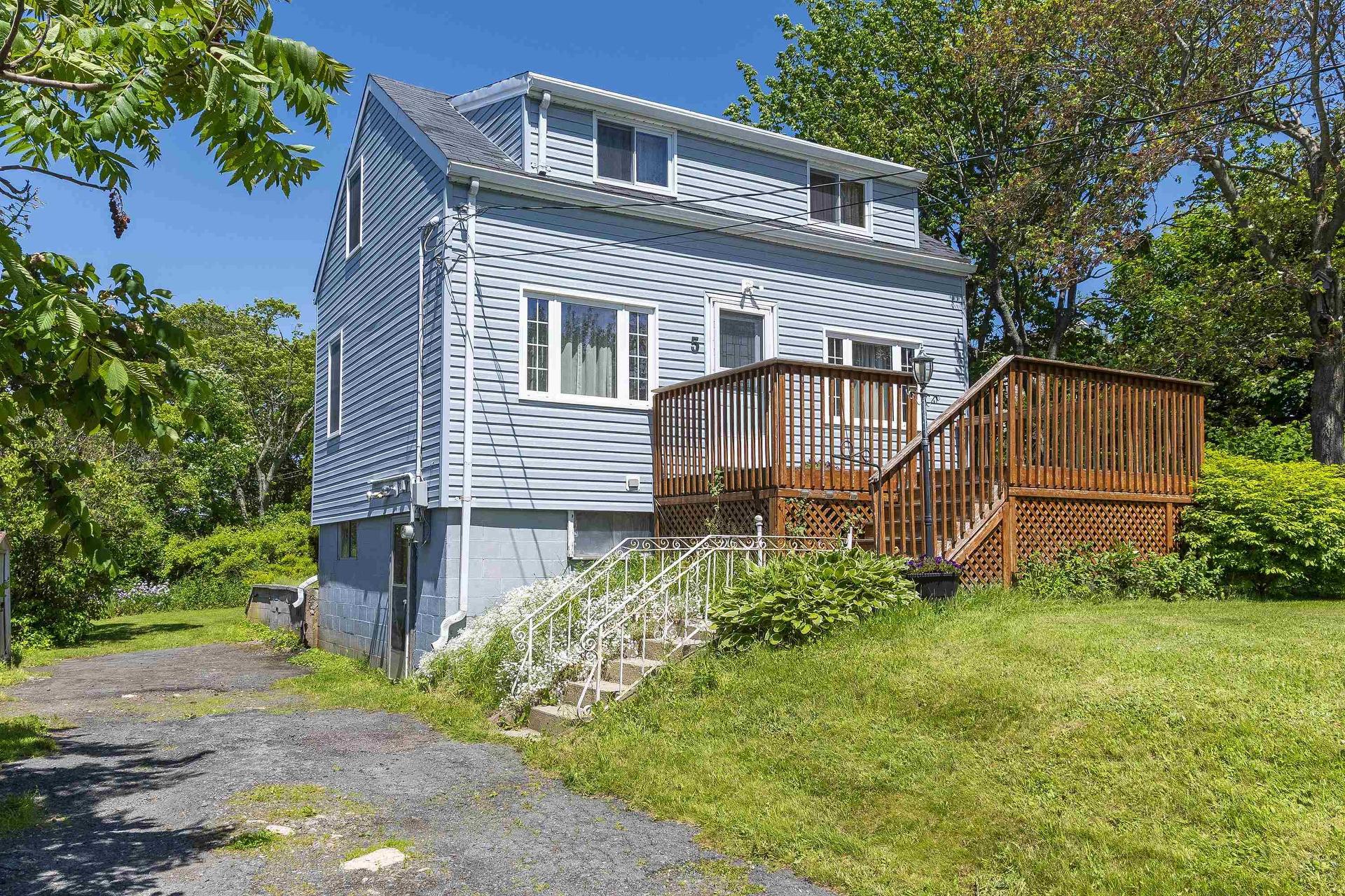 5 Fairview Avenue, Halifax, NS