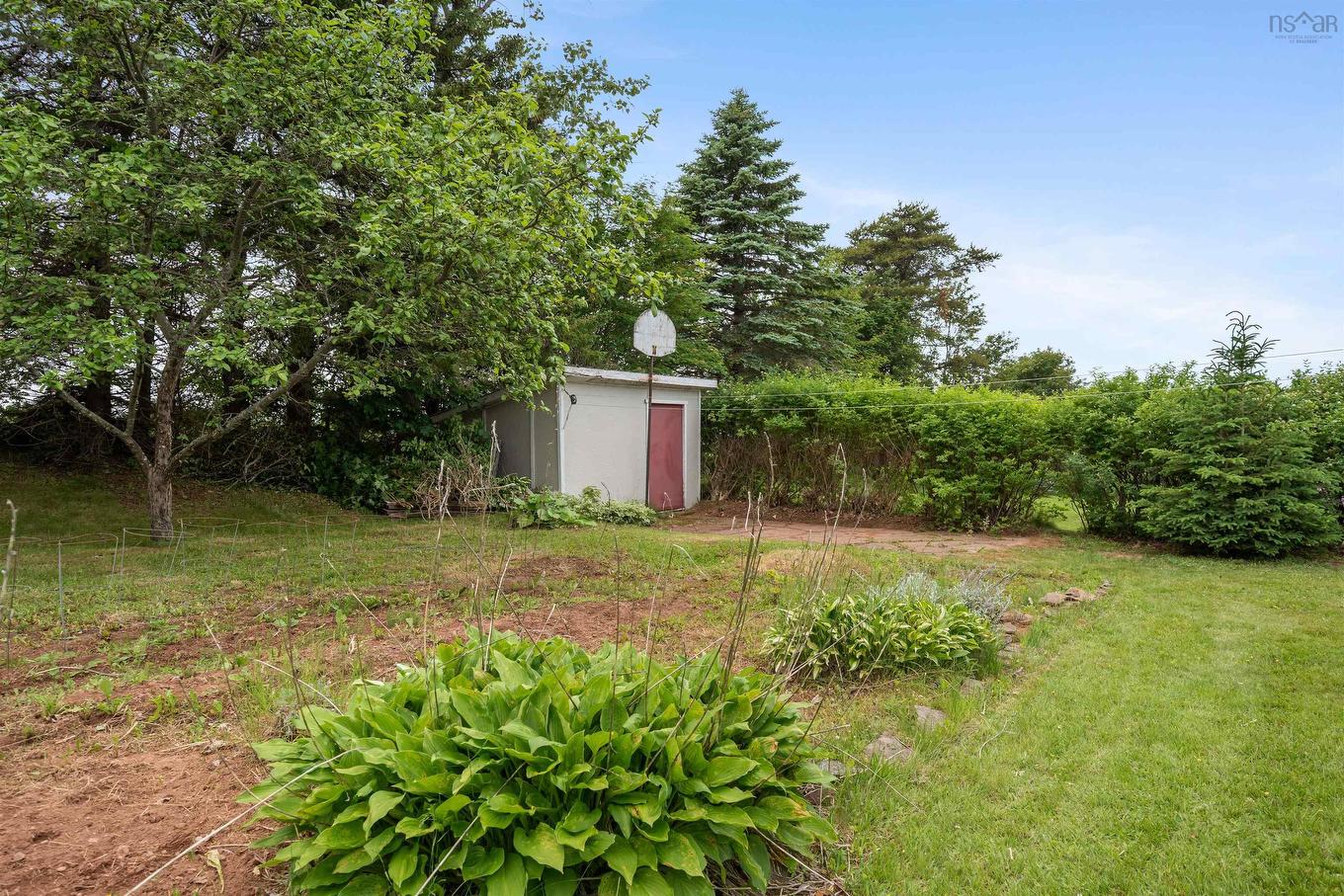 44 Meadow Park Drive, East Amherst, NS