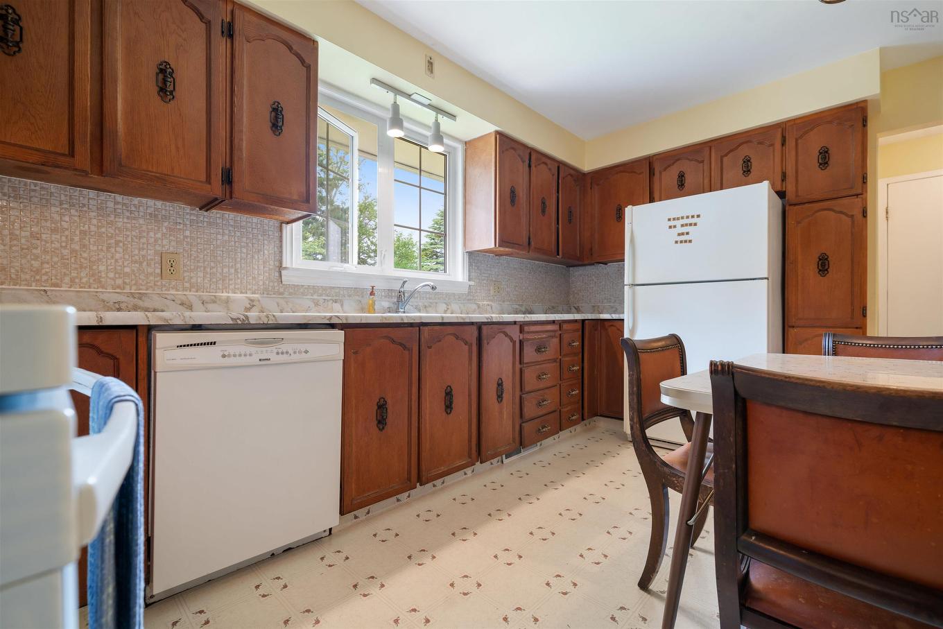 44 Meadow Park Drive, East Amherst, NS