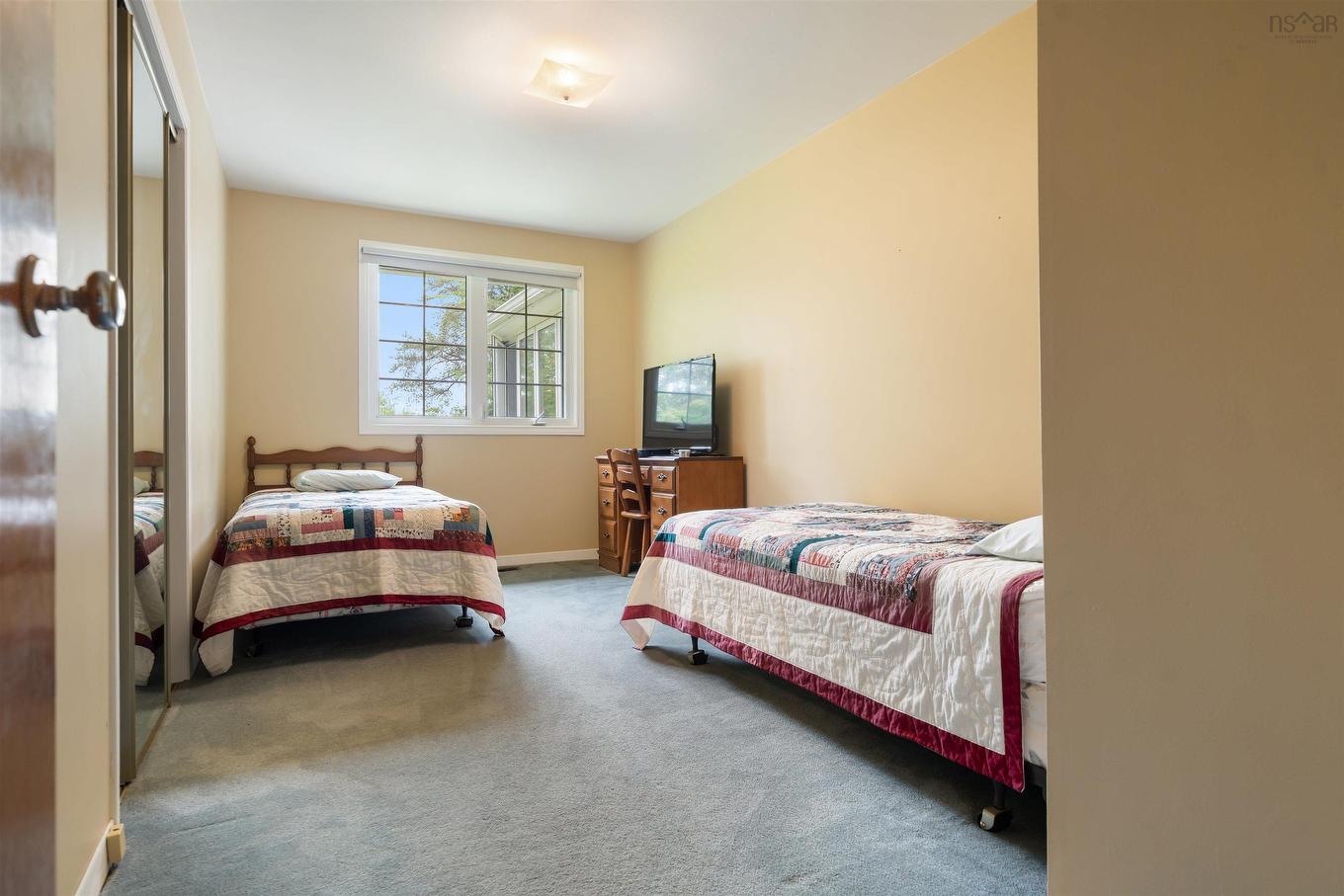 44 Meadow Park Drive, East Amherst, NS