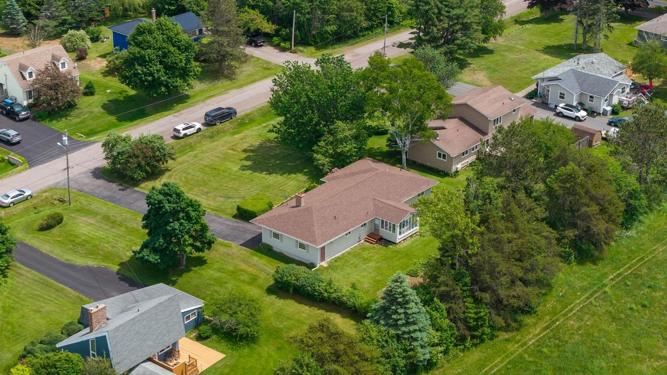44 Meadow Park Drive, East Amherst, NS