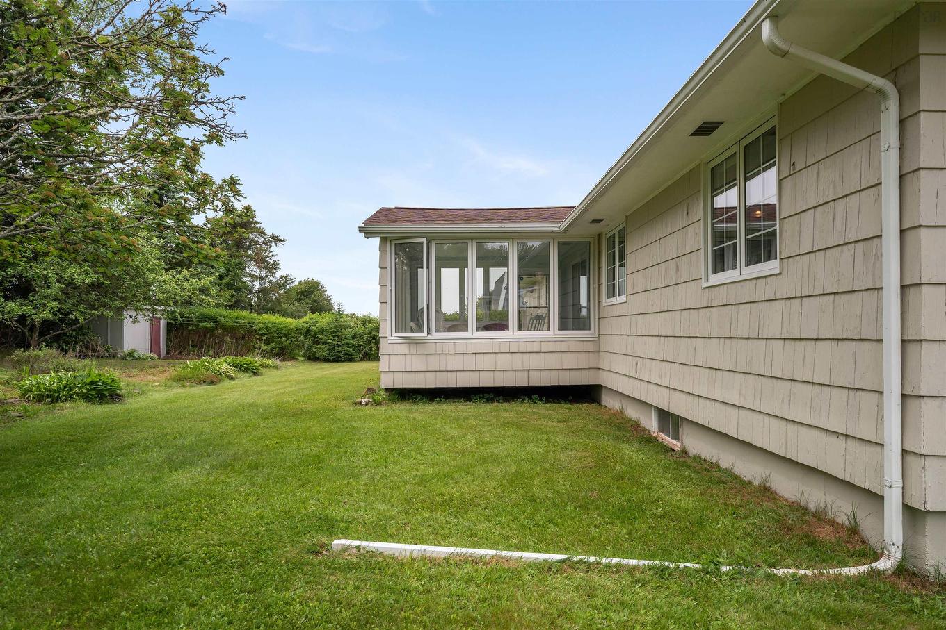 44 Meadow Park Drive, East Amherst, NS