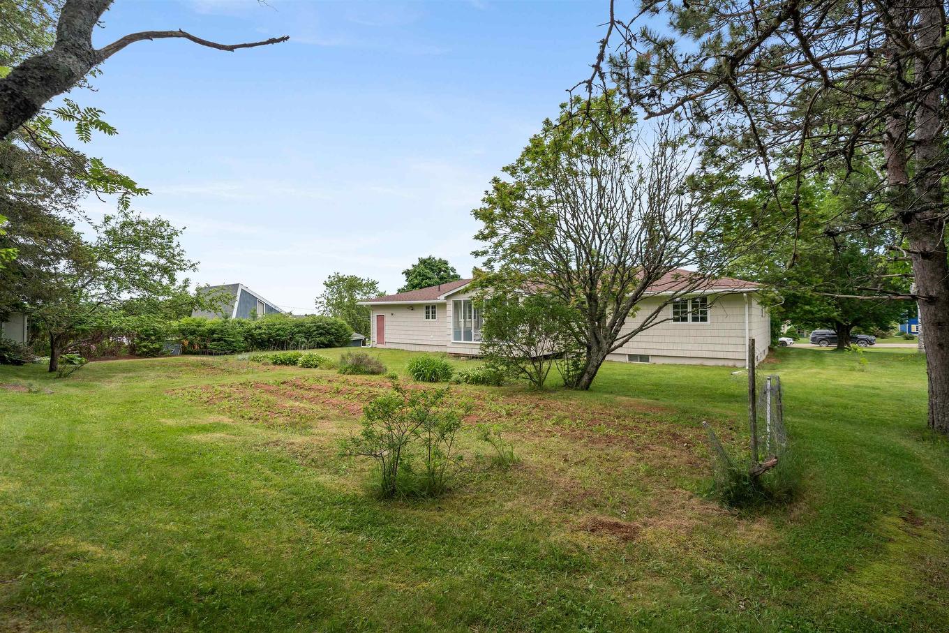 44 Meadow Park Drive, East Amherst, NS