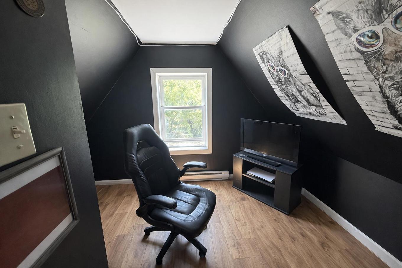 8 East Pleasant Street, Amherst, NS