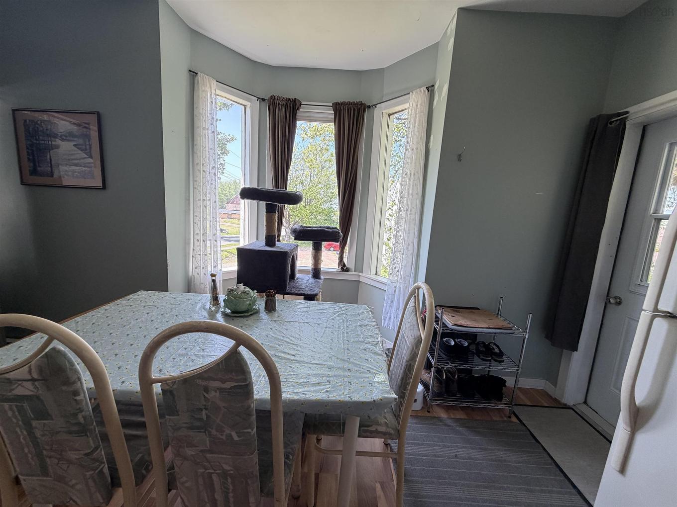 8 East Pleasant Street, Amherst, NS