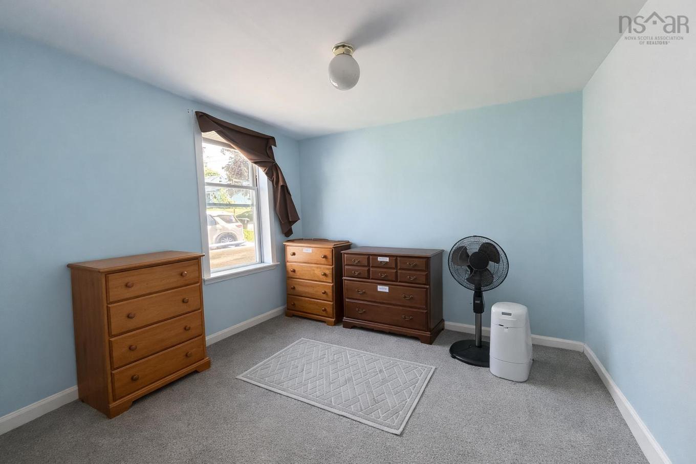 8 East Pleasant Street, Amherst, NS