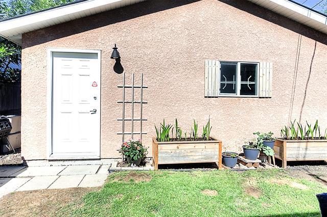 699 Elm St, Winnipeg, MB