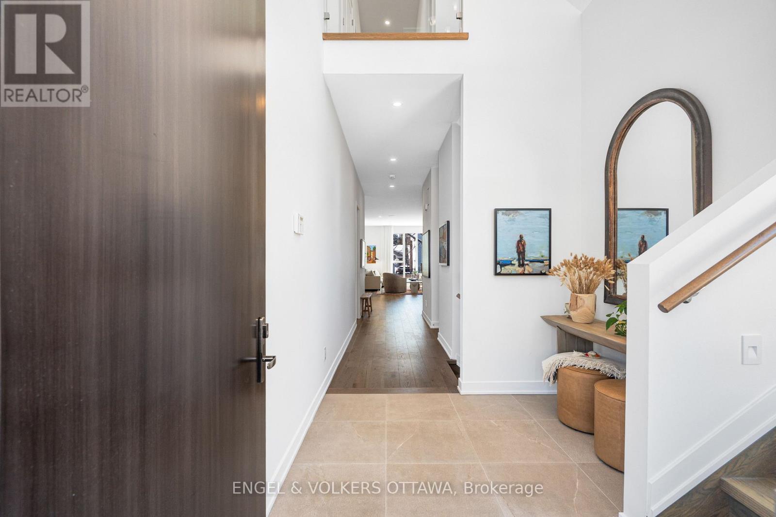 508 Roosevelt Avenue, Ottawa, ON