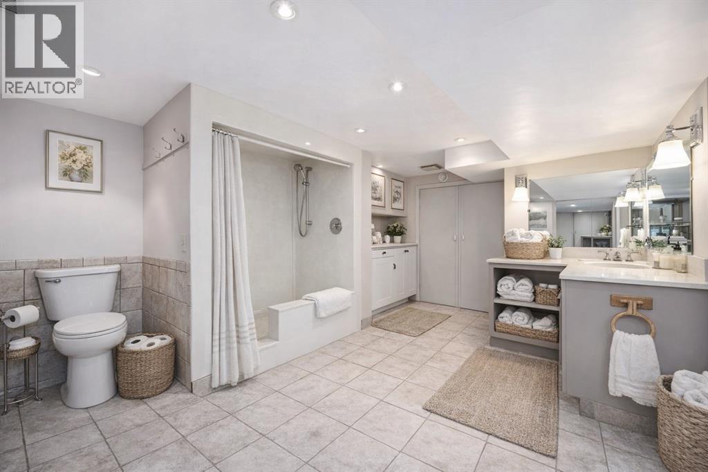 563 Riverside Drive, St Clair, ON